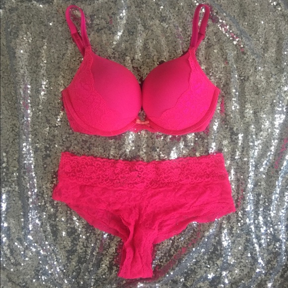 hot pink lace bra and panty set